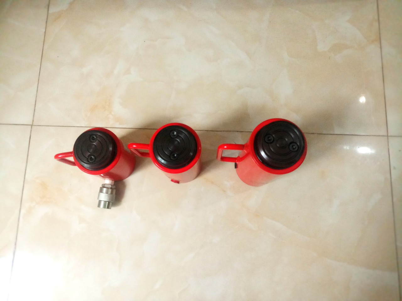 Kích thủy lực 30 tấn 50 mm