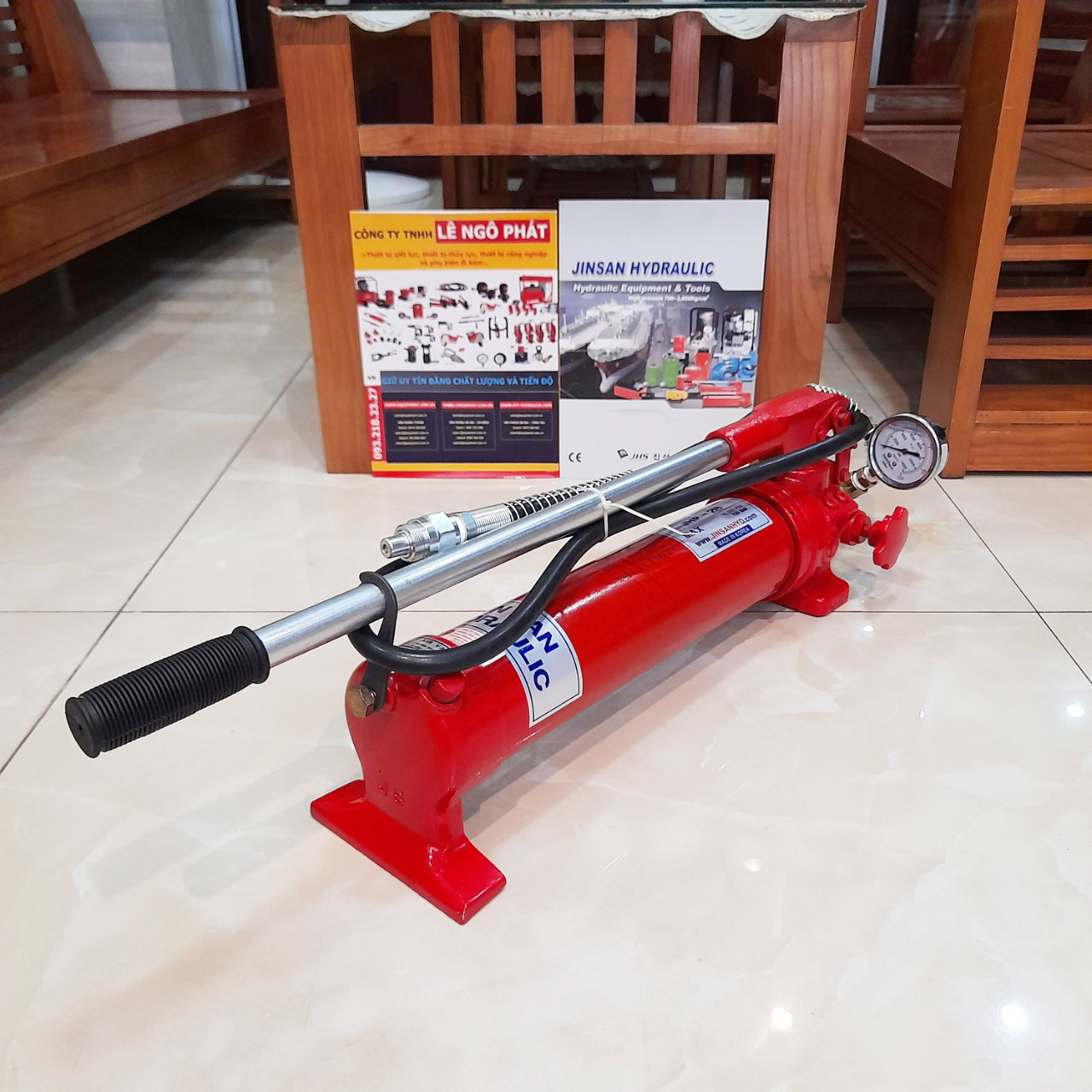 JHP-2B, Bơm tay thủy lực 700 bar, 2.3 lít