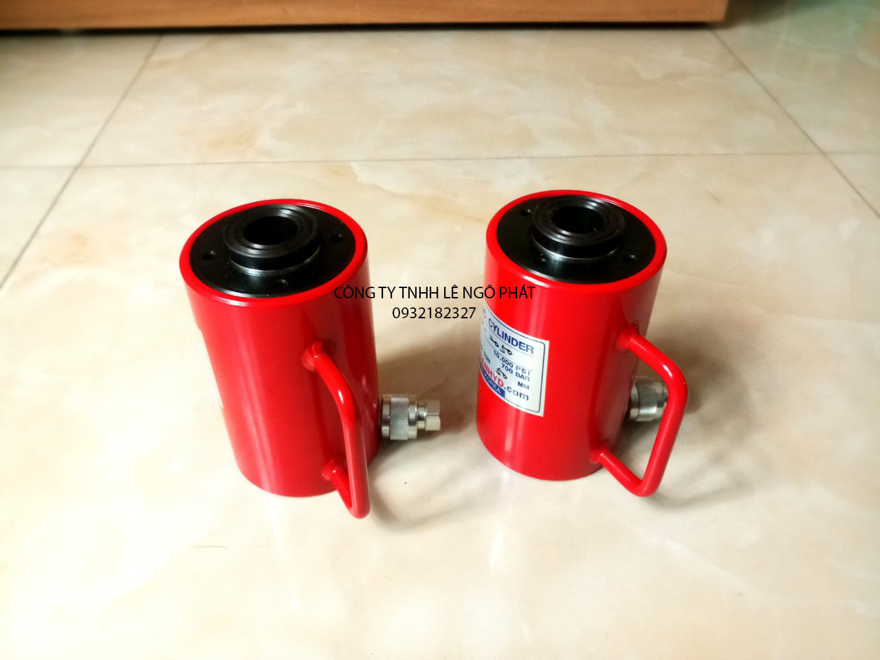 Kích thủy lực 100 tấn 75 mm