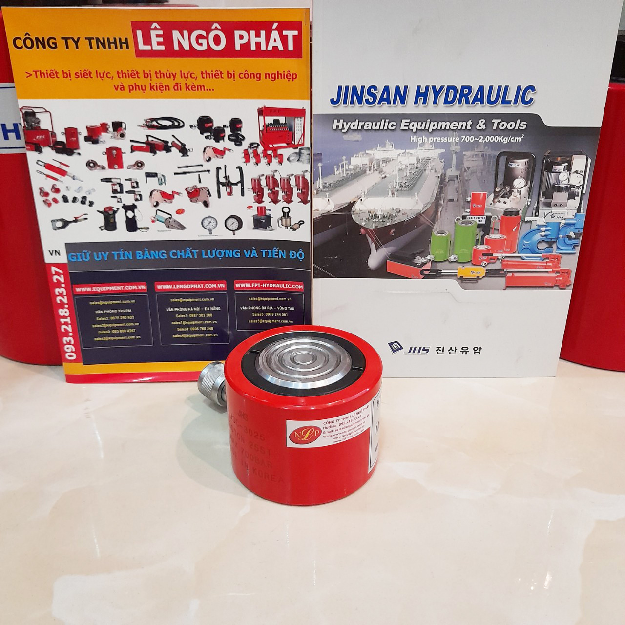 JSC-3025, Kích thủy lực lùn JHS 30 tấn hành trình 25 mm